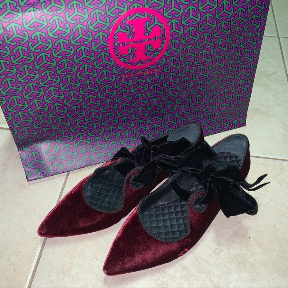 Tory Burch Clara Flats Size 10.5
